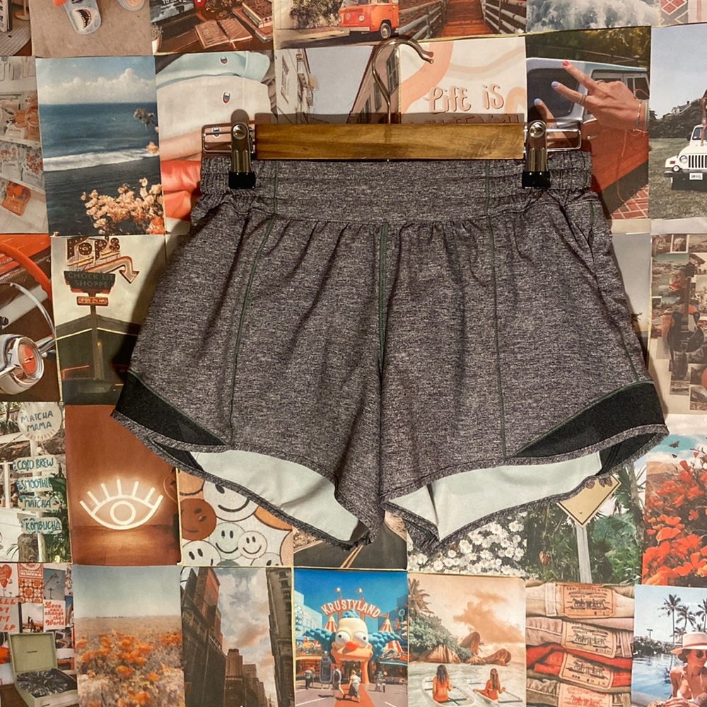 ❌SOLD❌ Lululemon Hotty Hot Low Rise Short 4” Lined in Heathered Black Size 6